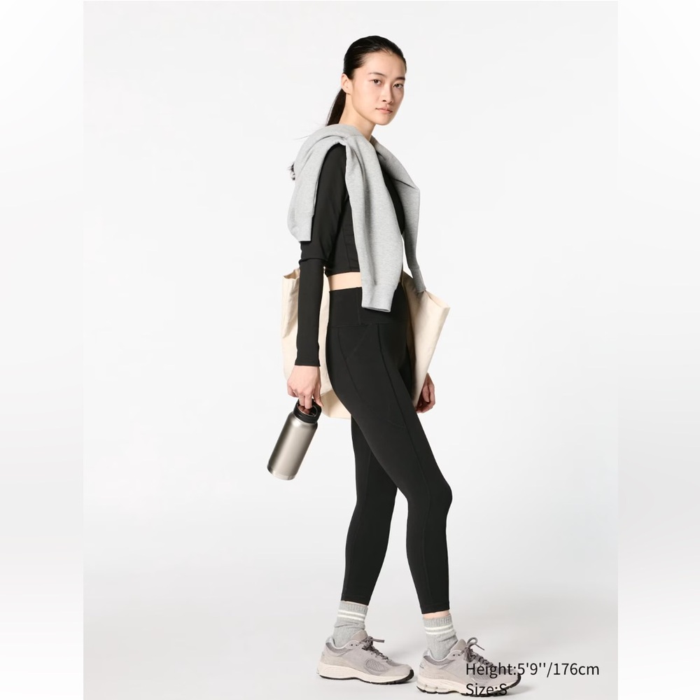 Uniqlo Black Leggings Comfortable Athletic Style